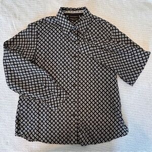 FoxCroft Women Size 10 Wrinkle Resistant Classic Career Top Blouse Black White